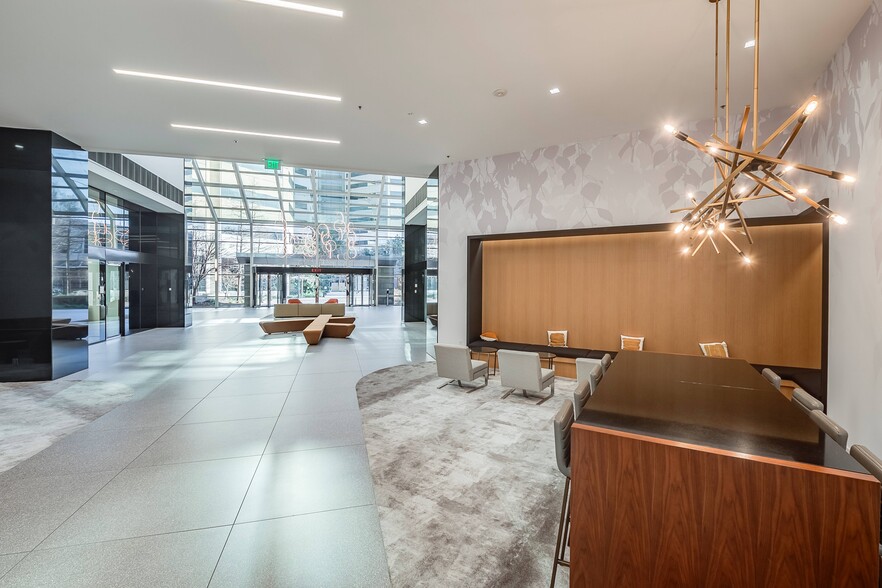 12750 Merit Dr, Dallas, TX to rent - Lobby - Image 3 of 17