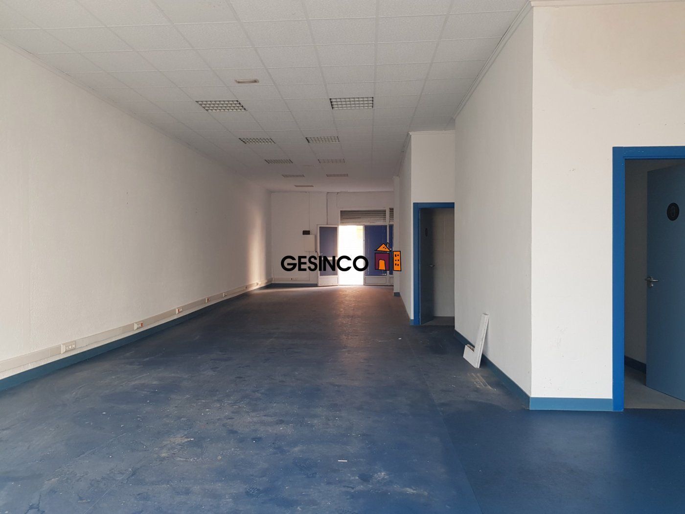 Retail in Ontinyent, Valencia to rent Building Photo- Image 1 of 5