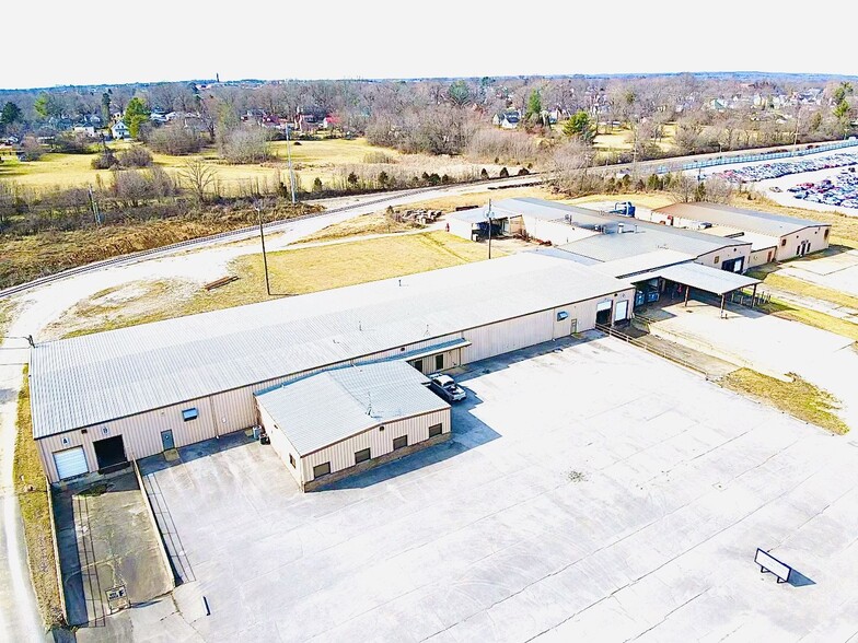 1031 Industry Rd, Lawrenceburg, KY for sale - Building Photo - Image 1 of 1