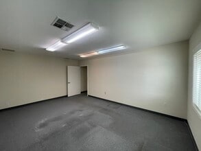 2007 W Hedding St, San Jose, CA to rent Interior Photo- Image 2 of 10