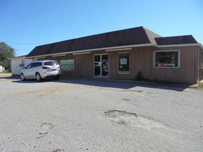 3190 Hwy 79, Paris, TN for sale Primary Photo- Image 1 of 1