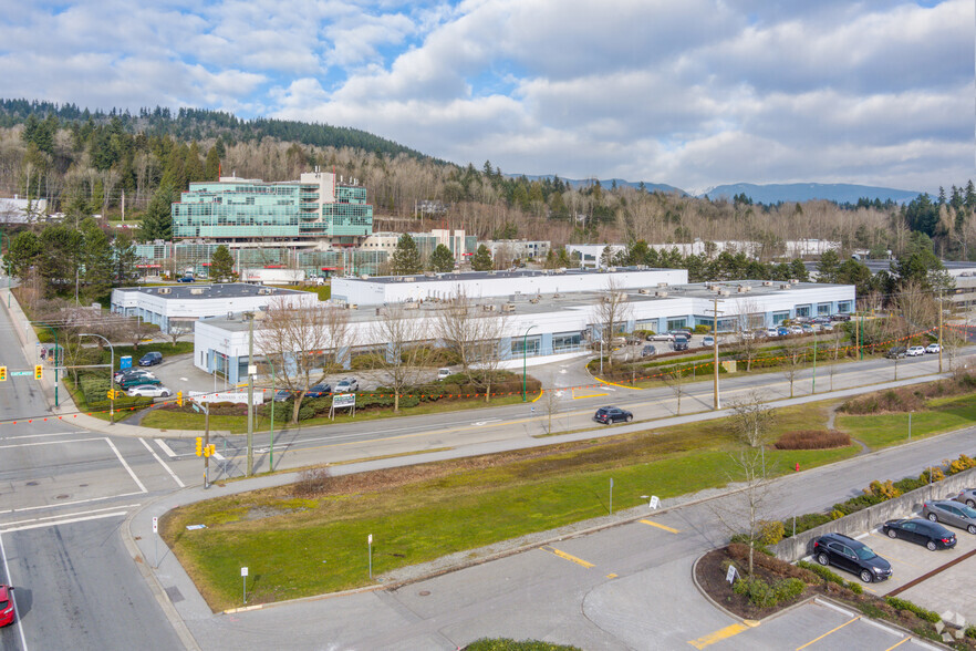 8503-8537 Eastlake Dr, Burnaby, BC for rent - Building Photo - Image 3 of 5