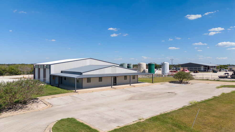 3730 Endeavor Loop, Wixon Valley, TX for sale - Building Photo - Image 1 of 8