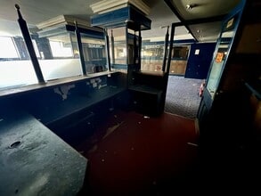 1 Blue St, Carmarthen to rent Interior Photo- Image 2 of 7