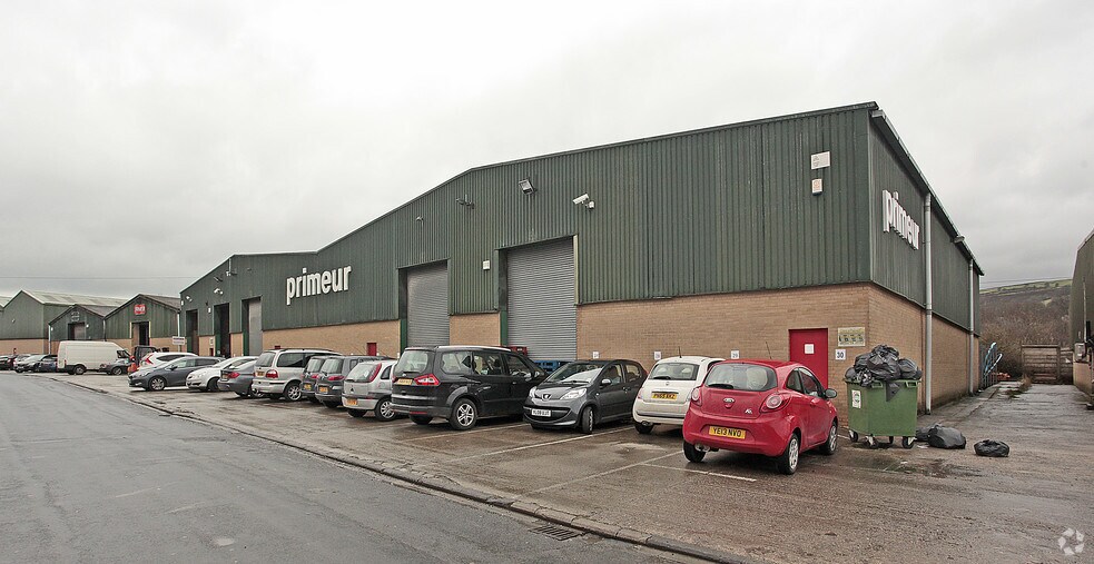 Castlefields Rd, Bingley for sale - Primary Photo - Image 1 of 1