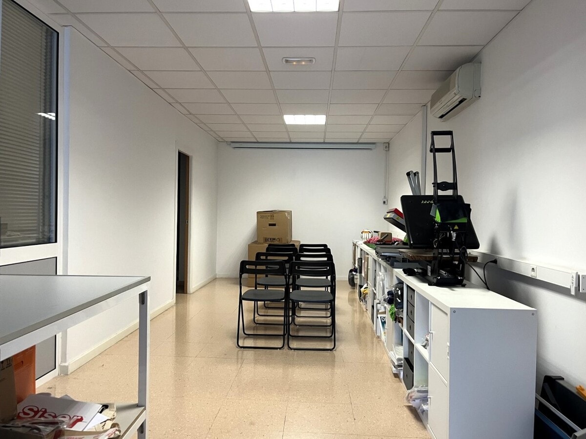 Avinguda de Balmes, 25, Igualada, BAR 08700 - Unit - -  - Interior Photo - Image 2 of 38