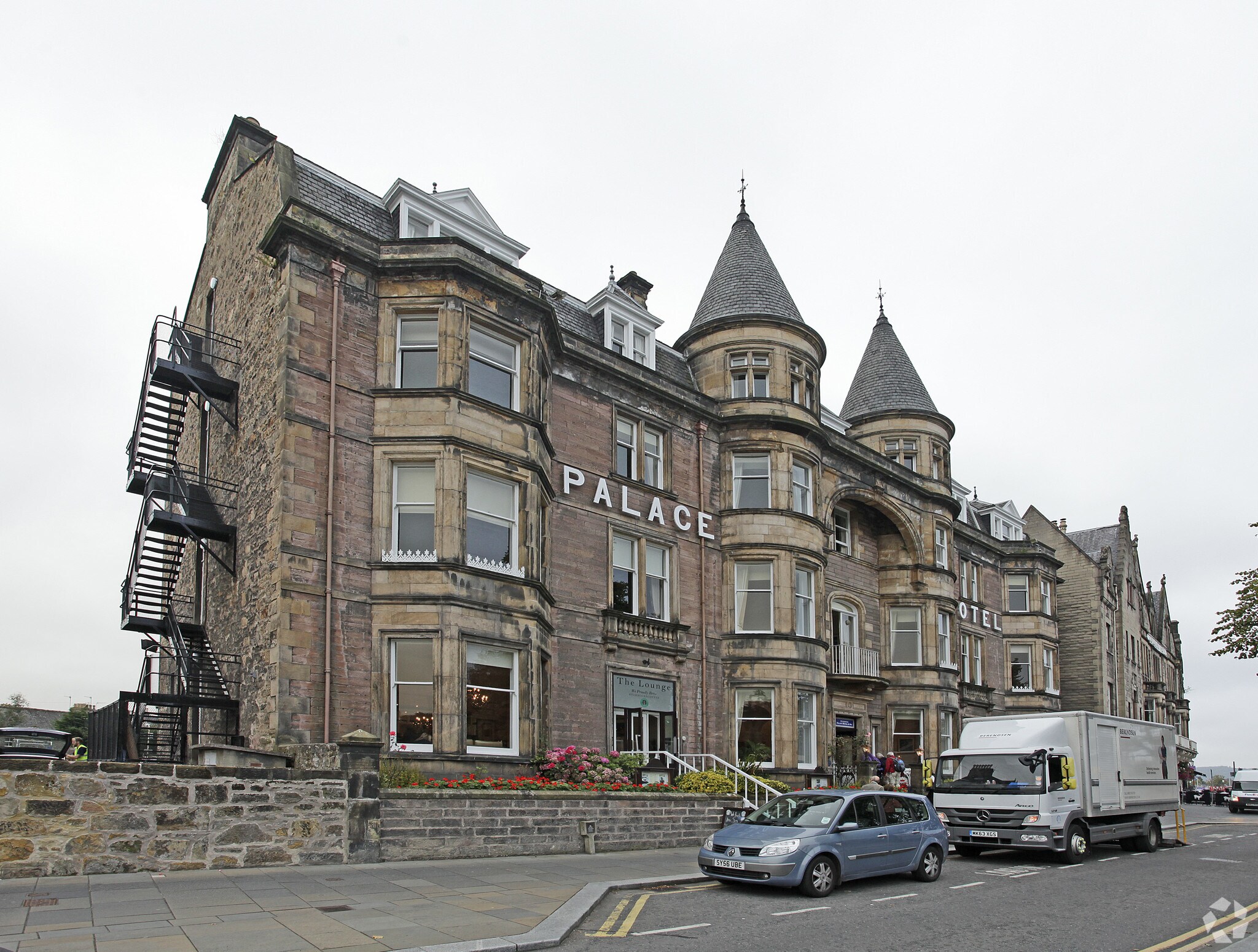 8 Ness Walk, Inverness to rent Building Photo- Image 1 of 15
