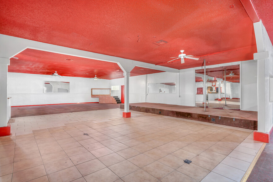 2720-2724 S Elm Ave, Fresno, CA for sale - Building Photo - Image 1 of 1