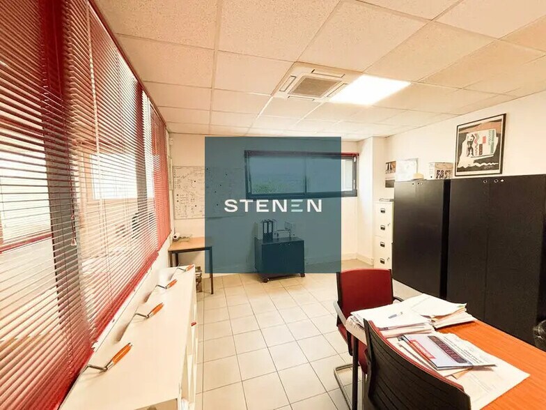 Office in Marseille to rent - Interior Photo - Image 3 of 4