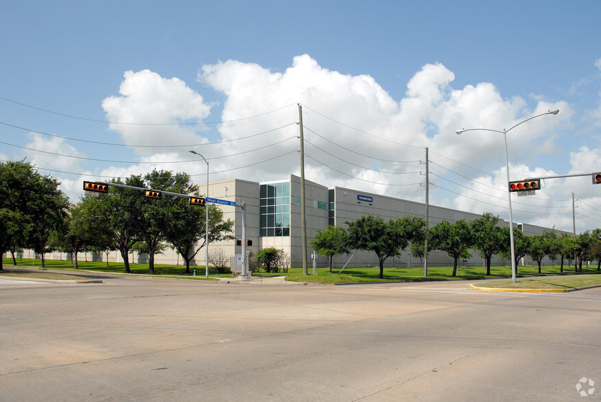 12900 W Airport Blvd, Sugar Land, TX for sale - Primary Photo - Image 1 of 1