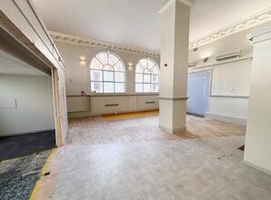 30 Kings Street, Gravesend to rent Interior Photo- Image 2 of 8