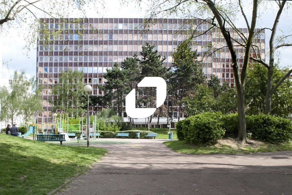 Office in Créteil to rent Building Photo- Image 1 of 14