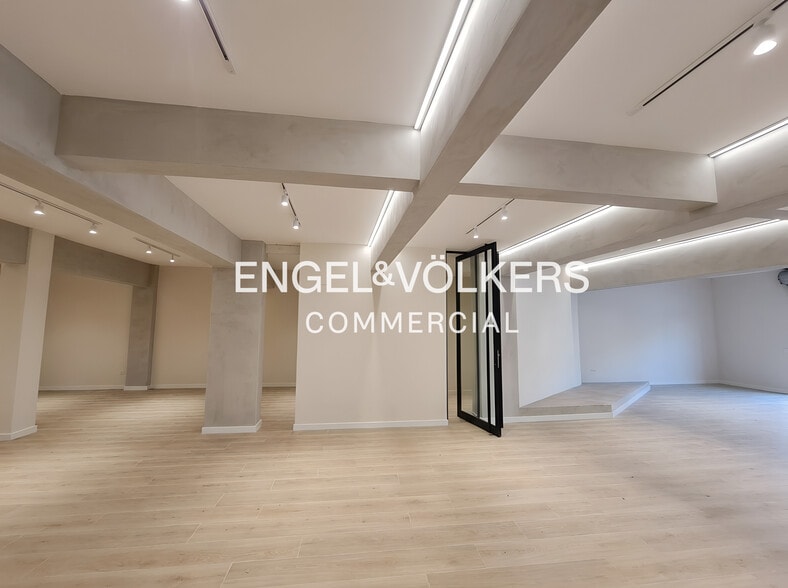 Retail in Esplugues de Llobregat, Barcelona to rent - Interior Photo - Image 3 of 3