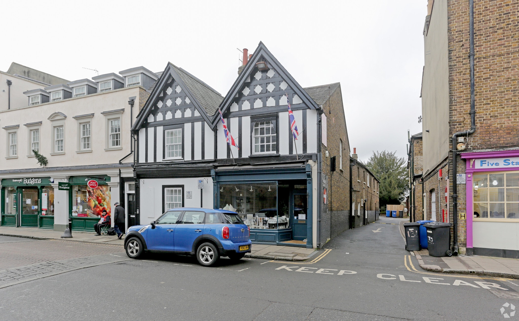 125 High St, Windsor to rent Primary Photo- Image 1 of 3