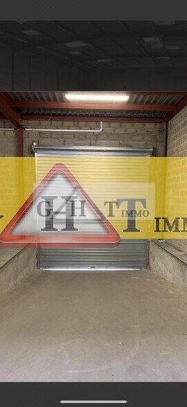 Industrial in Morangis to rent - Building Photo - Image 3 of 3