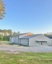 1045 Gates Rd, Irmo, SC for rent Primary Photo- Image 1 of 21