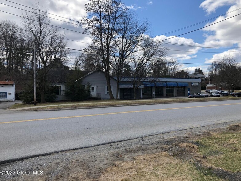 40 Excelsior Ave, Saratoga Springs, NY for sale - Building Photo - Image 3 of 8