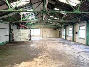 Potter Street, Manchester to rent Interior Photo- Image 2 of 13