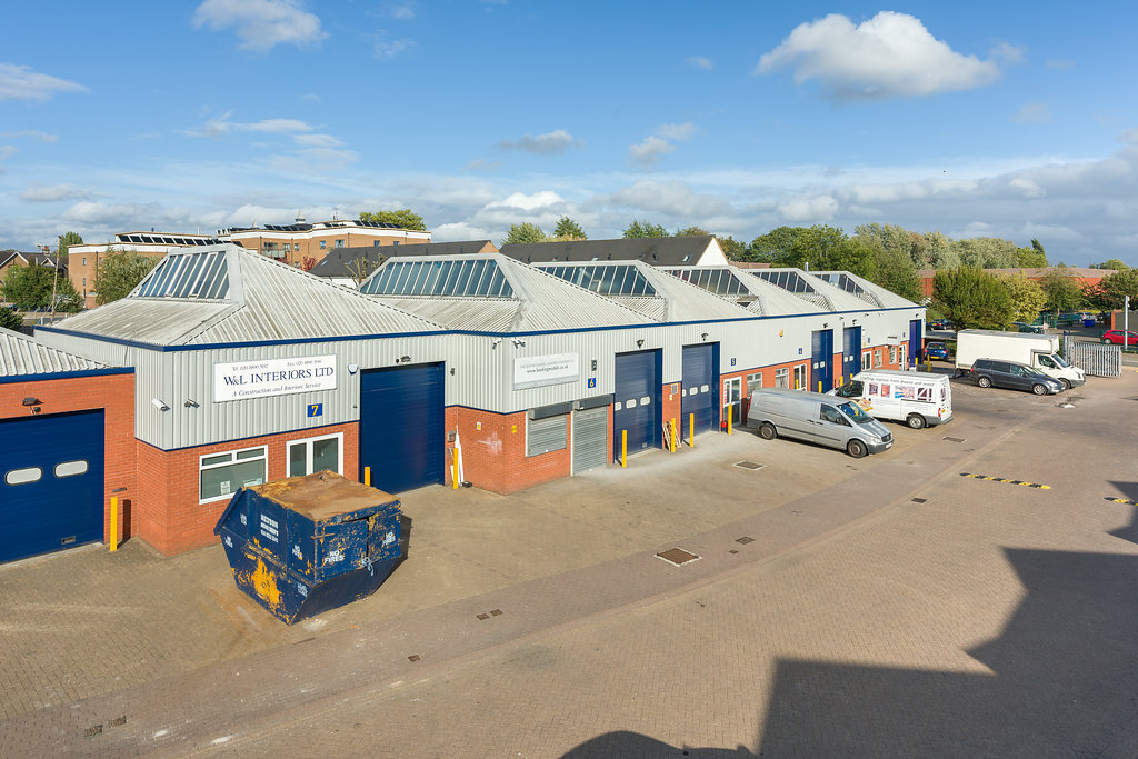 Maple Way, Feltham TW13 7AW - Maple Industrial Estate | LoopNet UK