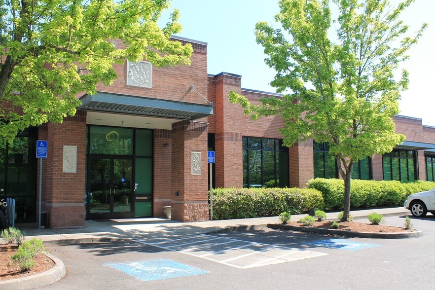 1975 NW 167th Pl, Beaverton, OR to rent - Building Photo - Image 2 of 24