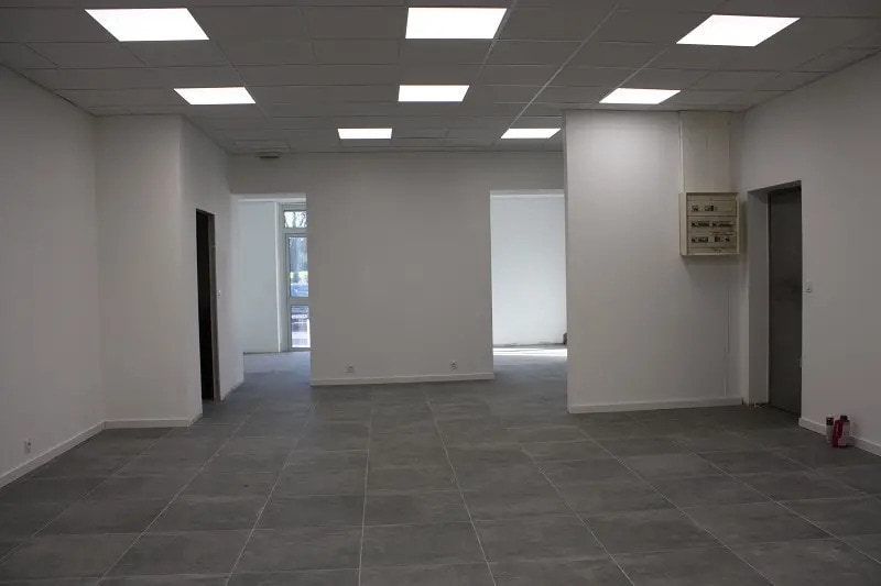 Office / Retail in Colomiers to rent - Building Photo - Image 2 of 9