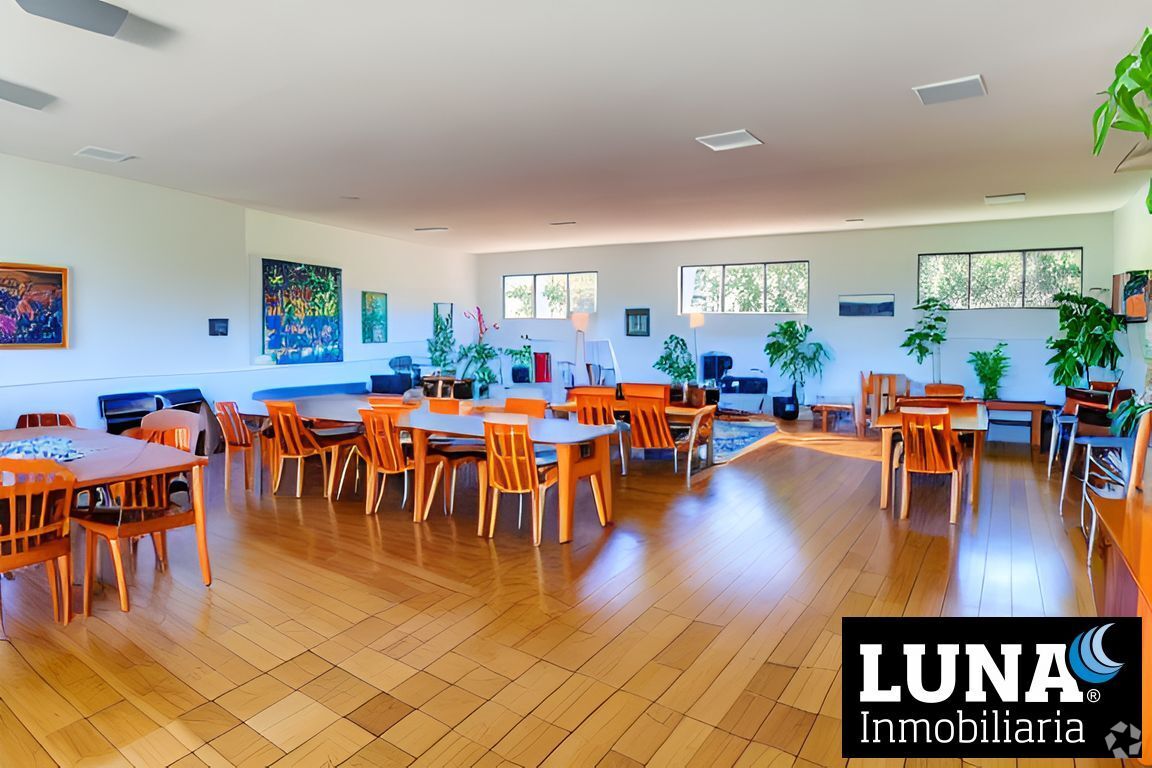 Avenida de las Nieves, 13, Móstoles, Madrid to rent Primary Photo- Image 1 of 3