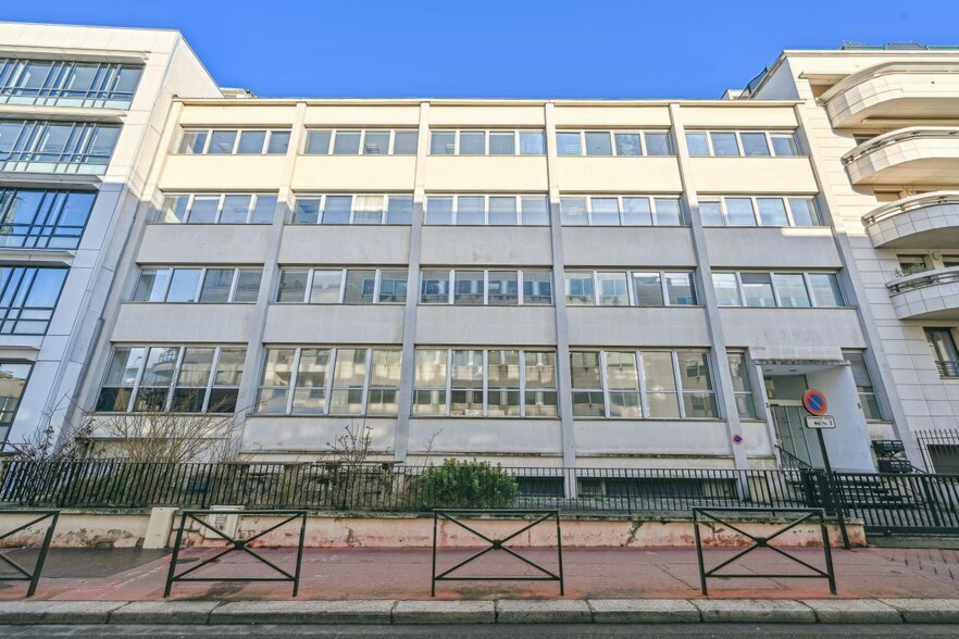 3 Rue Albert De Vatimesnil, Levallois-Perret to rent - Building Photo - Image 3 of 8