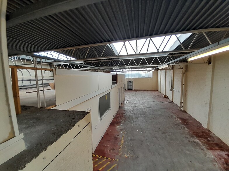 Tartraven Pl, Broxburn to rent - Building Photo - Image 2 of 4