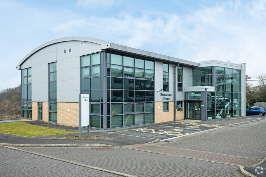 3 Azure Ct, Sunderland for sale - Primary Photo - Image 1 of 1