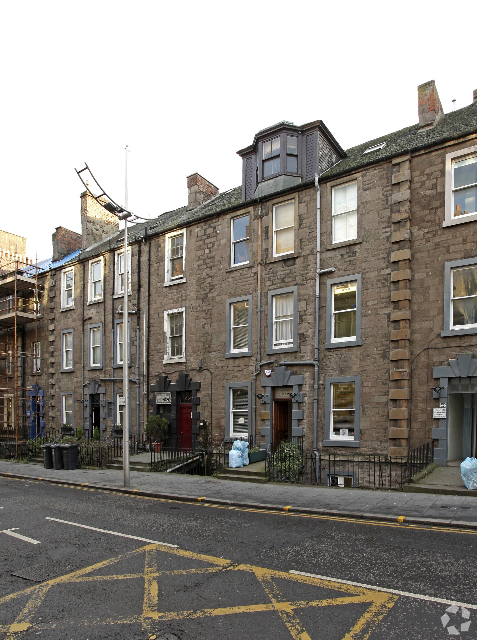 144-148 Nethergate, Dundee for sale Primary Photo- Image 1 of 5