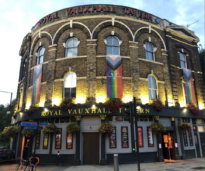 372 Kennington Ln, London for sale - Building Photo - Image 1 of 1