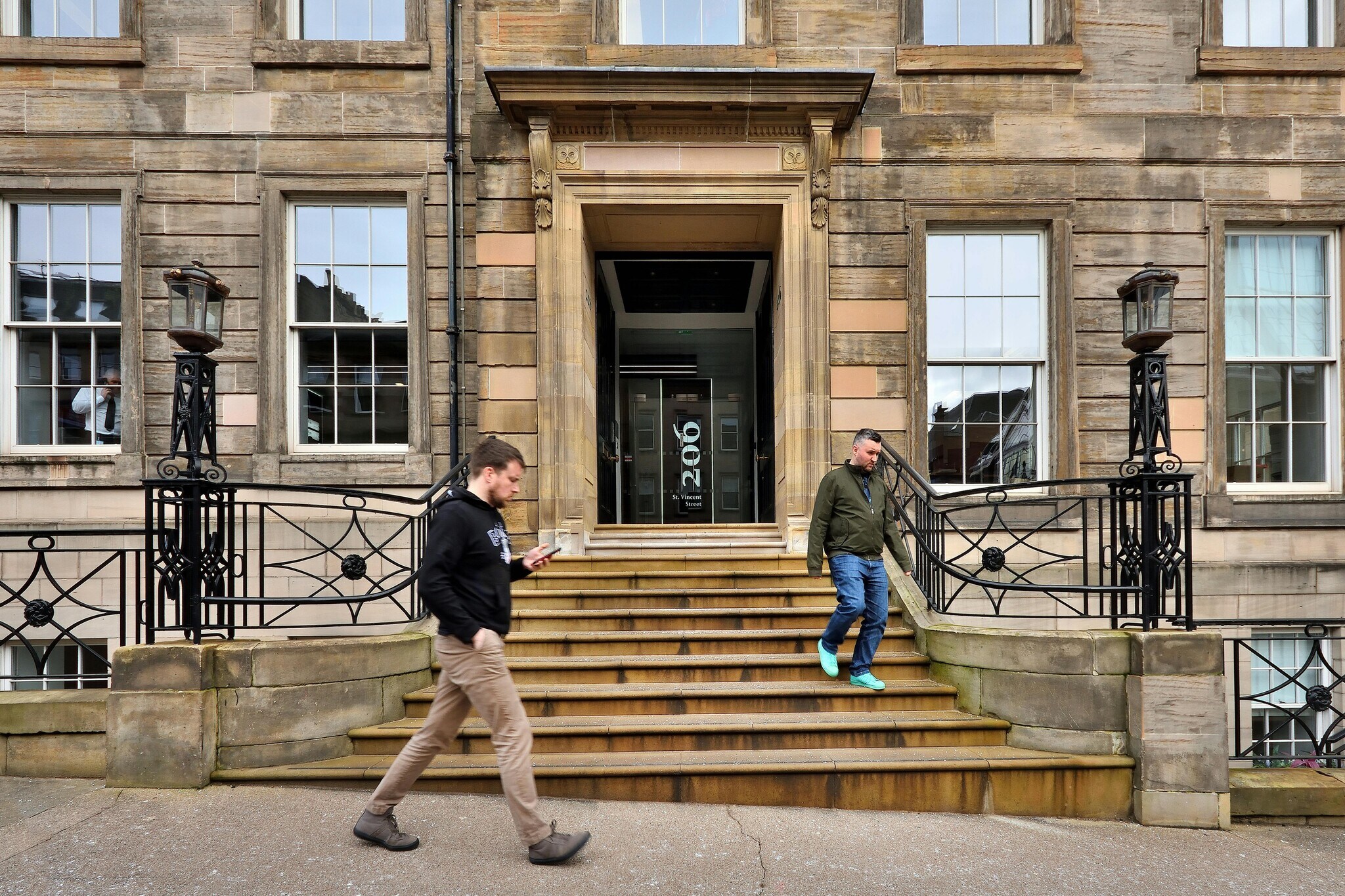 206 St. Vincent St, Glasgow to rent Building Photo- Image 1 of 14