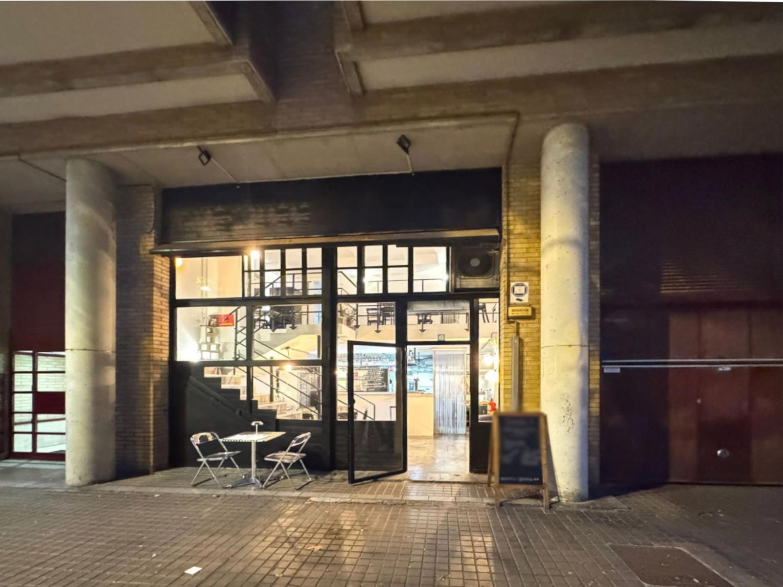 Retail in Barcelona, Barcelona to rent Interior Photo- Image 1 of 16