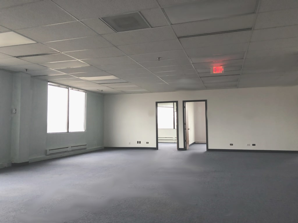 3315 Algonquin Rd, Rolling Meadows, IL to rent Interior Photo- Image 1 of 3