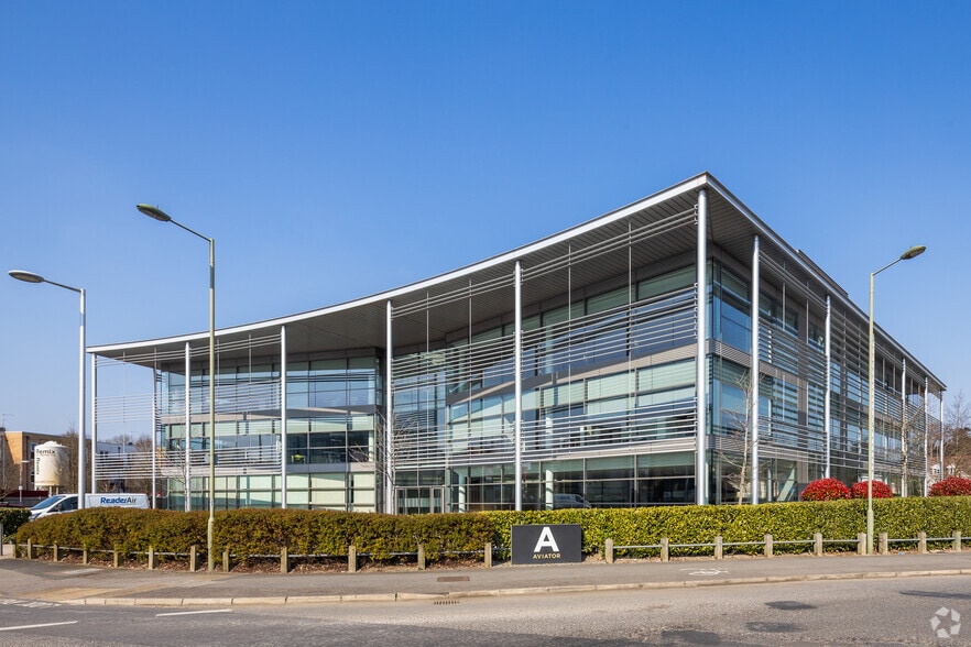 277 Station Rd, Addlestone for sale - Building Photo - Image 1 of 1