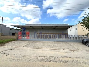 Industrial in Bigues i Riells del Fai, BAR for rent Building Photo- Image 1 of 20