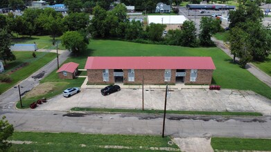 800 W Washington St, Clarksville, TX for sale Building Photo- Image 1 of 30