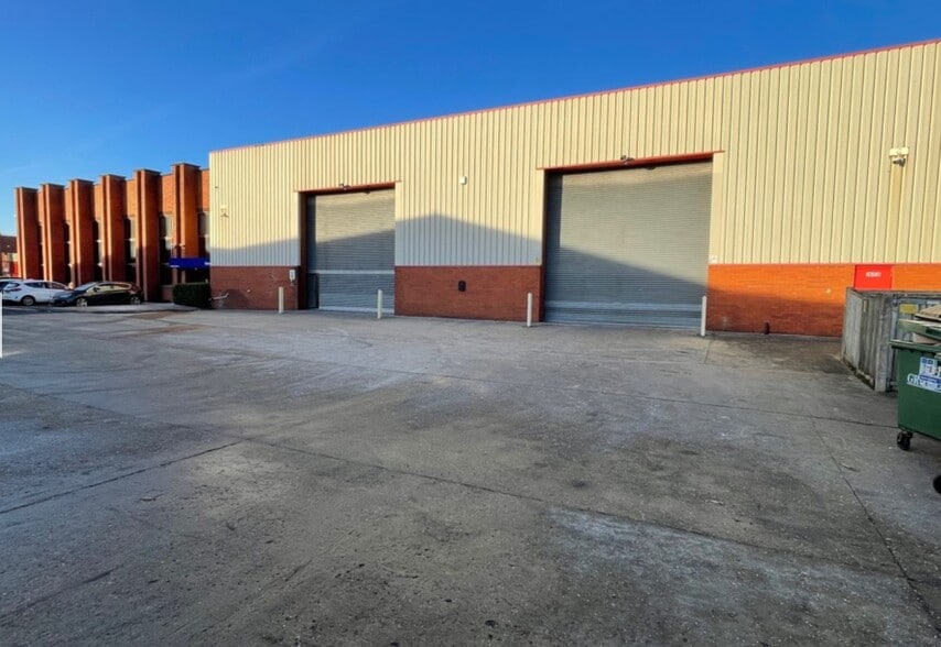 Kennetside, Newbury to rent - Building Photo - Image 1 of 1