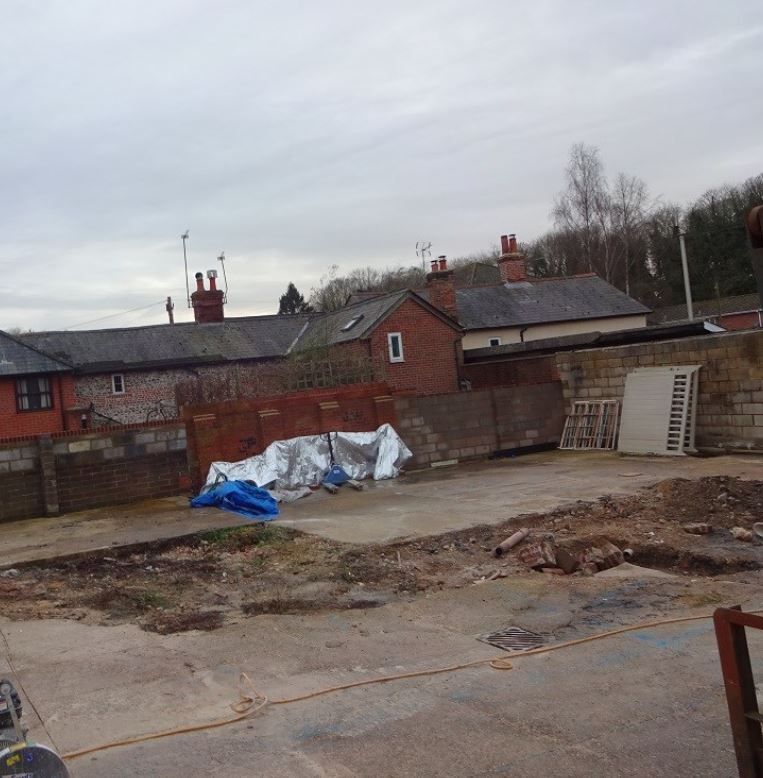 Dolphins Yard, Whitchurch for sale Primary Photo- Image 1 of 1