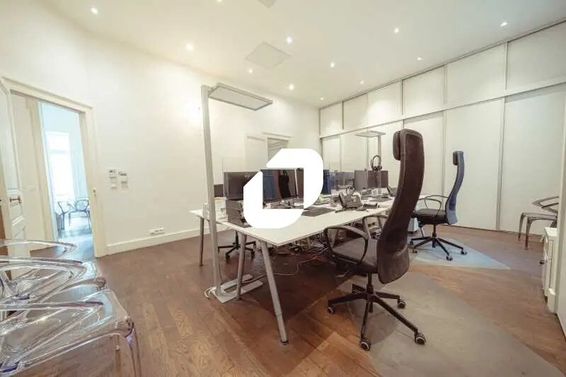 Office in Montpellier to rent Interior Photo- Image 1 of 26