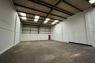 Saunders Way, Cullompton to rent Interior Photo- Image 1 of 1