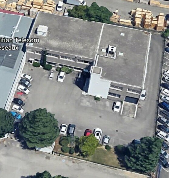 12 Rue Des Piverts, Saint-Priest for sale - Building Photo - Image 1 of 7
