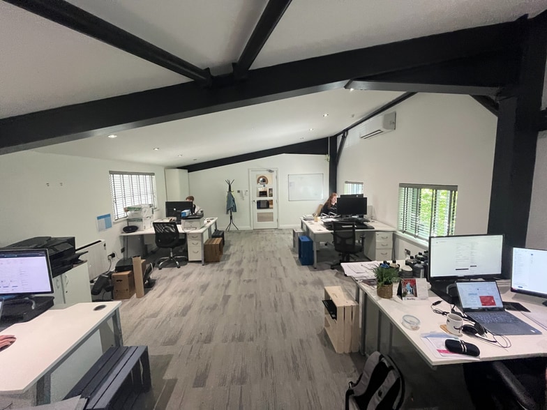 Commercial Rd, Darwen for sale - Interior Photo - Image 2 of 5