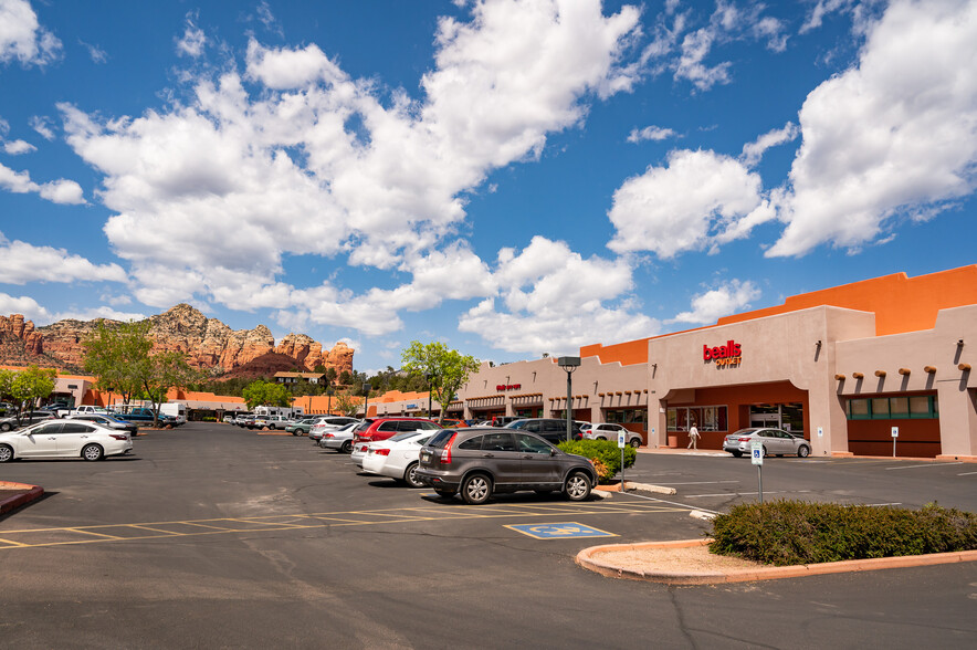 160 Coffee Pot Dr, Sedona, AZ for rent - Building Photo - Image 3 of 8