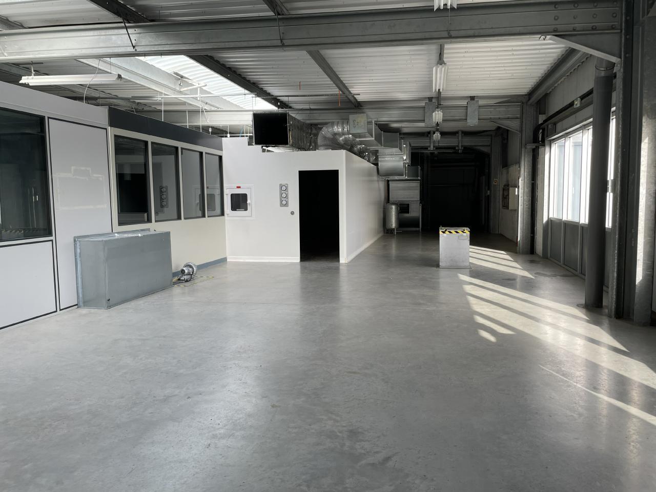 Light Industrial in Le Plessis-Bouchard for sale Interior Photo- Image 1 of 17