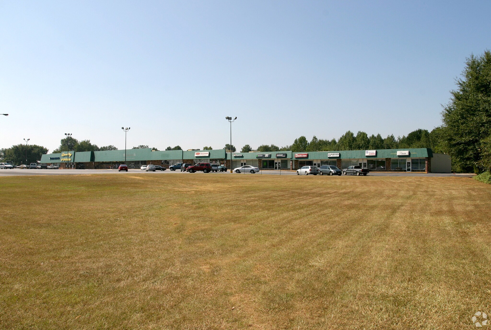 70 Georgia Dr, Hartwell, GA to rent Primary Photo- Image 1 of 10