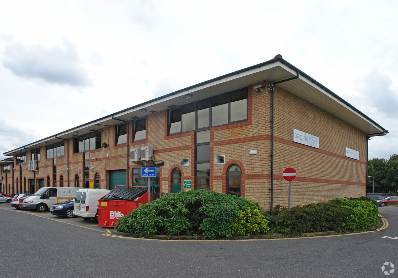 Kingsclere Rd, Basingstoke RG21 6XG UK