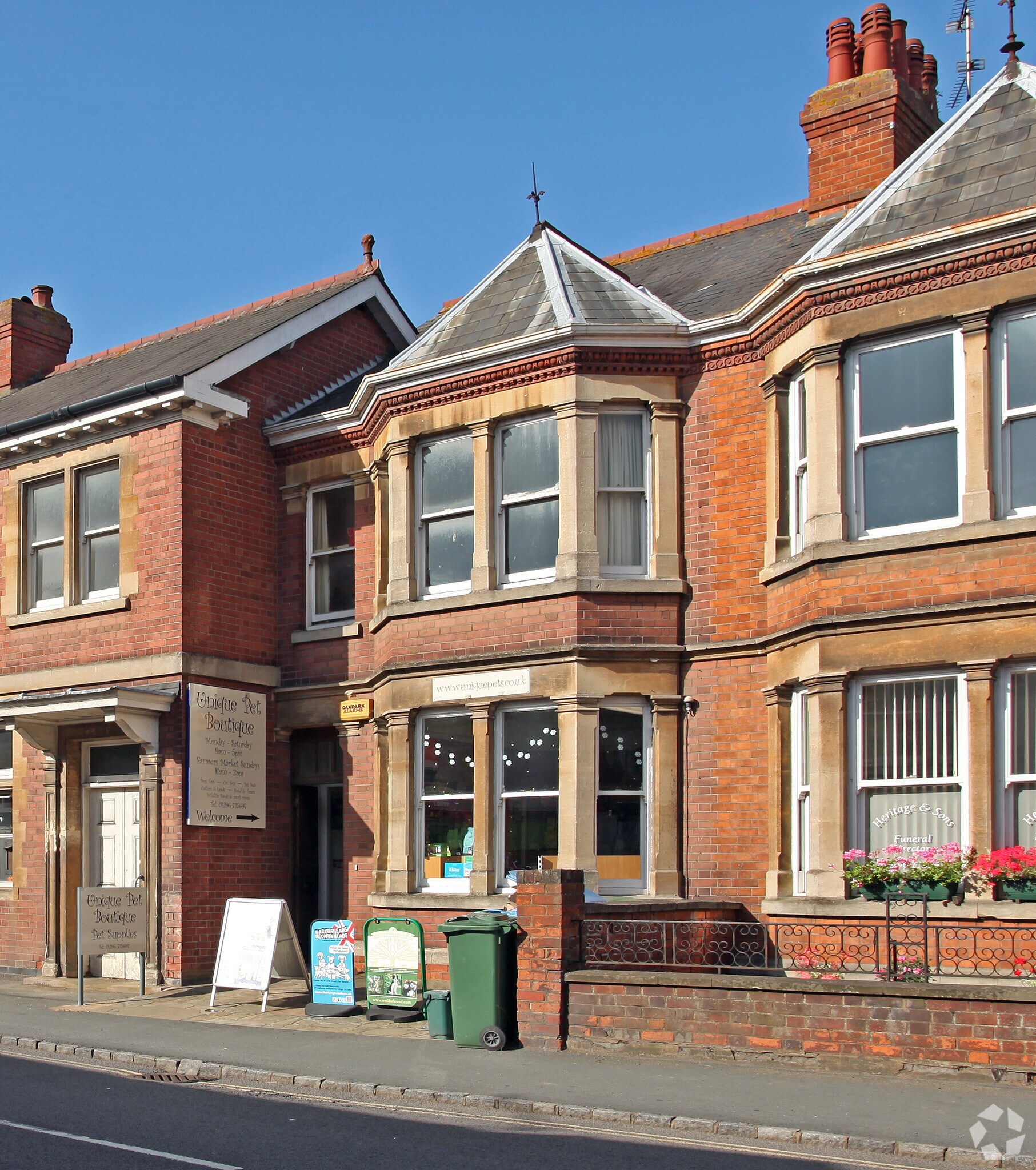 61 High St, Winslow for sale Primary Photo- Image 1 of 1