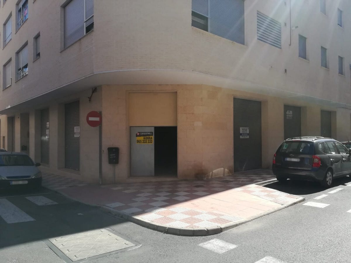 Retail in Castalla, Alicante to rent Interior Photo- Image 1 of 3