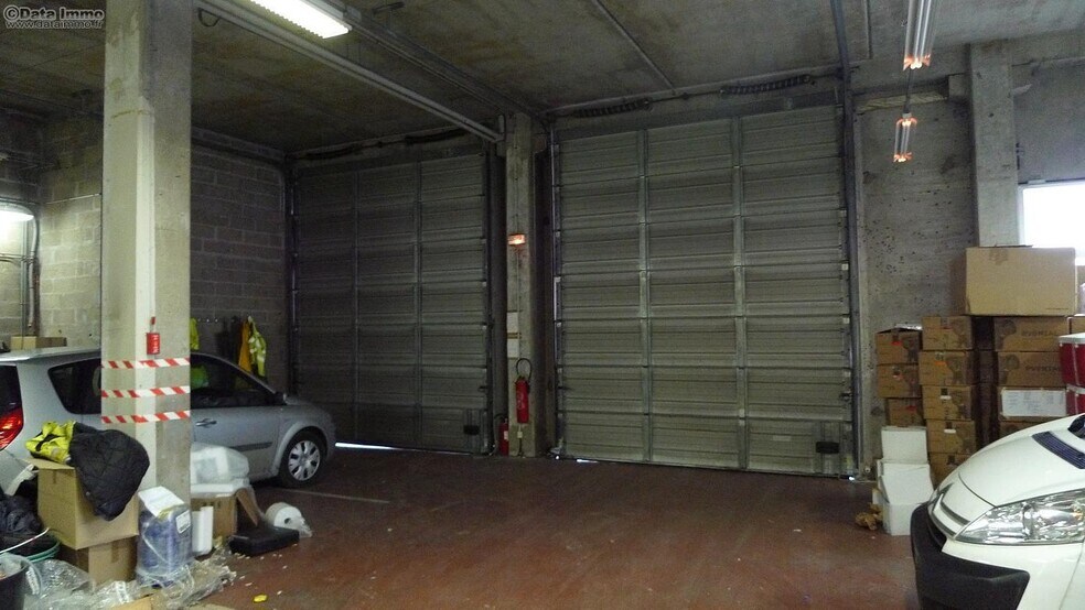 Industrial in Gennevilliers to rent - Interior Photo - Image 3 of 8